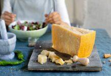 Bologna: il Consorzio dona 3.000 chilogrammi di Parmigiano Reggiano alle famiglie in difficoltà