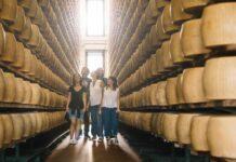 Parmigiano Reggiano: a Cibus 2021 presentato il Festival dei Caseifici Aperti
