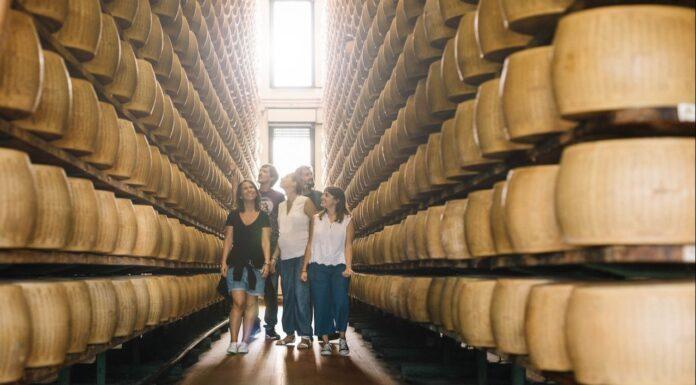 Parmigiano Reggiano: a Cibus 2021 presentato il Festival dei Caseifici Aperti