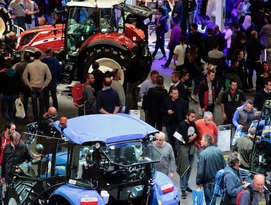 Eima International 2021: tanti trattori nuovi in mostra