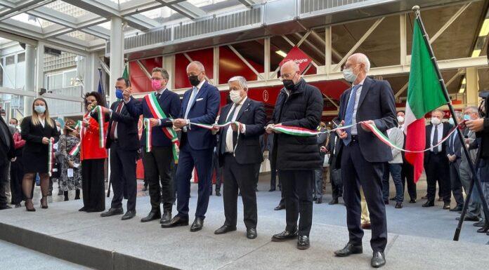 Taglio del nastro per la fiera Eima International a Bologna.