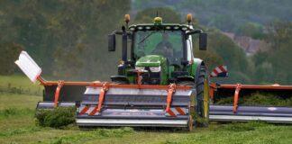 Andanatore a tappeto frontale MERGE MAXX 440F (Video)