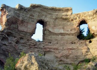Campi Flegrei, tra poeti, artisti, piedirosso e falanghina
