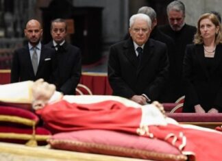 Non c’è “PACS”, manco dopo morto.