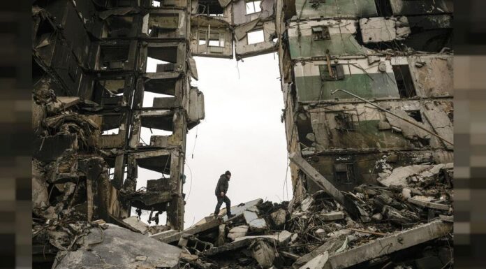 “Il diavolo fa le pentole … e anche i coperchi” – Ucraina, la guerra è sparita dai “radar TV”