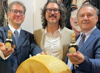 Parmigiano Reggiano e Aceto Balsamico Tradizionale Di Modena insieme a Venezia per una serata da film