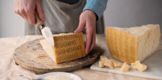 On Air la nuova campagna internazionale del Consorzio Del Parmigiano Reggiano per i Mercati Francese, Svizzero e Tedesco