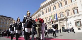 “Il diavolo fa le pentole … e anche i coperchi” – Re Giorgio. Sovrano di un popolo che non gli è riconoscente.