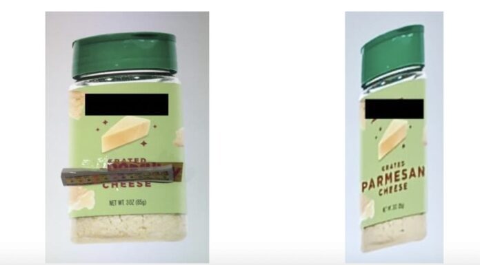 Fake Parmigiano Reggiano sui pannelli pubblicitari alla fiera Anuga di Colonia