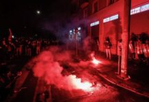 “Il diavolo fa le pentole … e anche i coperchi” – 25 novembre: non c’è stata necessità di controllo del “movimento ondulatorio” dei mezzi di polizia. (video)