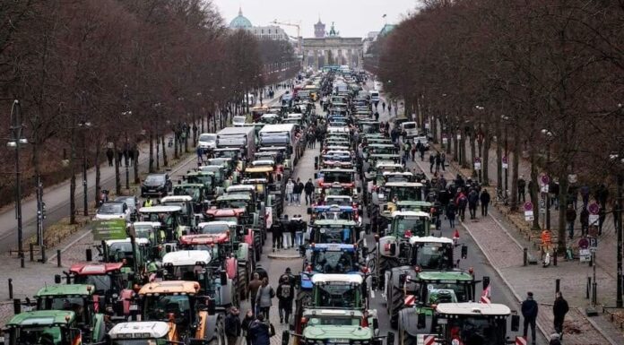 Sanzioni al contrario: le proteste degli agricoltori arrivano anche in Italia