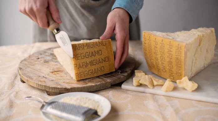 TASTE 2024: il Parmigiano Reggiano torna a Firenze con un focus sulle lunghe stagionature in occasione del novantesimo compleanno del consorzio
