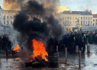 Agricoltori in piazza a Bruxelles, nel cuore dell’Europa