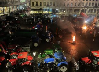Rivolta dei trattori, Basso (lega-id): “l’Europa fa guerra agli agricoltori e li aspetta col filo spinato” (video)