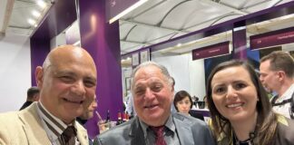 Alla 56° edizione del Vinitaly si arricchisce di 20 nomi l’Albo d’Oro del “Premio Angelo Betti – Benemeriti della Vitivinicoltura”