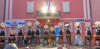 Palio città di Casina: medaglia d’oro ai Parmigiano Reggiano 24 mesi di 4 Madonne Caseificio dell’Emilia di Serramazzoni (MO) e 40 mesi della latteria sociale San Giorgio di Casina (RE)