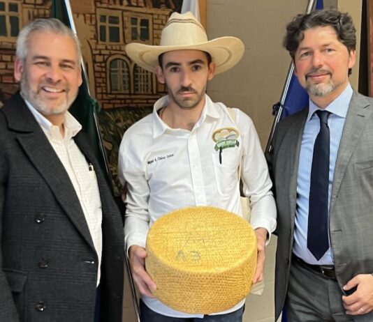 Consorzio Del Parmigiano Reggiano: una delegazione dello Stato Messicano Di Michoacán in visita per sviluppare la cooperazione tra Indicazioni GEOGRAFICHE