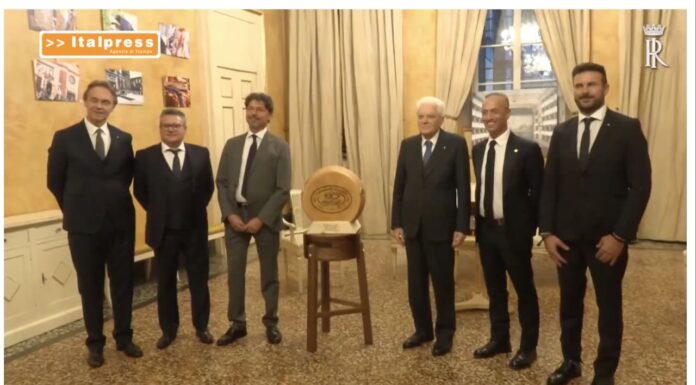 Il Presidente Mattarella a Parma per i 90 anni del Consorzio del Parmigiano Reggiano … (video)