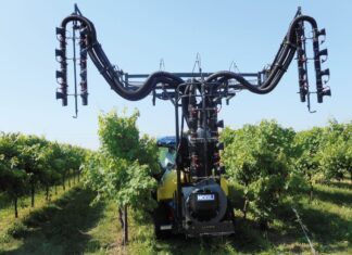 EIMA 2024. Nuovo atomizzatore scavallante FF PRO ora anche su cisterne da 3000 litri