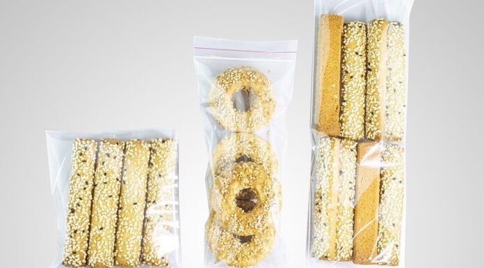 Innovazione ecosostenibile: la rivoluzione della plastica idrosolubile ottenuta dagli scarti del pesce