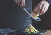 Parmigiano Reggiano main sponsor di Identità Golose 2025: degustazioni e appuntamenti con i protagonisti della ristorazione italiana a “Identità Di Formaggio”