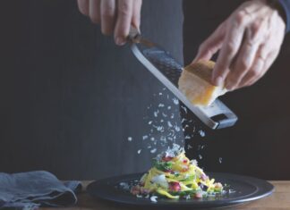 Parmigiano Reggiano main sponsor di Identità Golose 2025: degustazioni e appuntamenti con i protagonisti della ristorazione italiana a “Identità Di Formaggio”