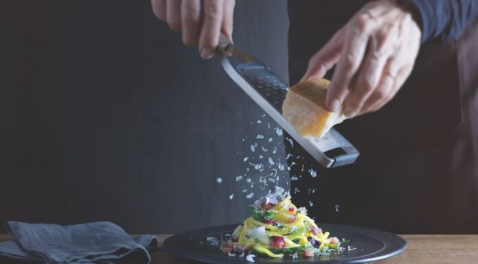 Parmigiano Reggiano main sponsor di Identità Golose 2025: degustazioni e appuntamenti con i protagonisti della ristorazione italiana a “Identità Di Formaggio”