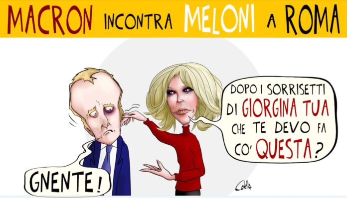 01.Brigitte Macron - (giornale)