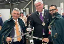 Champagne Experience: il debutto “in rosa” sotto le Due Torri