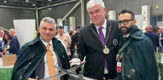 Champagne Experience: il debutto “in rosa” sotto le Due Torri