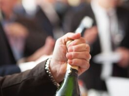 Il vino online tira il freno: il commercio elettronico rallenta e l’operazione Tannico-Valap diventa un segnale