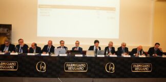 Consorzio del Parmigiano Reggiano: approvato il bilancio preventivo 2026. Ricavi a 66 milioni, investimenti in marketing per oltre 43 milioni