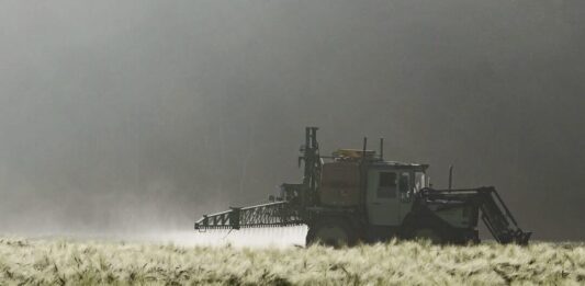 Mercosur, il veleno dei pesticidi legali in Sudamerica.