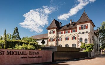 Cantina San Michele Appiano verso il debutto a OperaWine 2026, tra i “Classics” di Wine Spectator con il Sauvignon Sanct Valentin 2016.