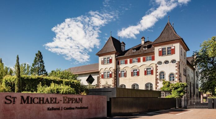 Cantina San Michele Appiano verso il debutto a OperaWine 2026, tra i “Classics” di Wine Spectator con il Sauvignon Sanct Valentin 2016.