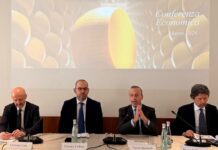 Parmigiano Reggiano: nel 2025 crescono produzione (+2,7%), export (+2,7%) e valore al consumo, mentre frena il mercato domestico (-10%)