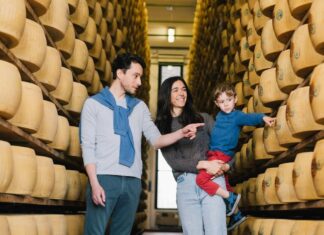 Visite guidate, degustazioni, fitness e attività per bambini: sabato 23 e domenica 24 maggio torna “caseifici aperti”