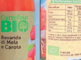 Frammenti di vetro nella bevanda bio “mela carota” Carrefour richiamata dalla ventita