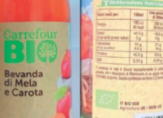 Frammenti di vetro nella bevanda bio “mela carota” Carrefour richiamata dalla ventita